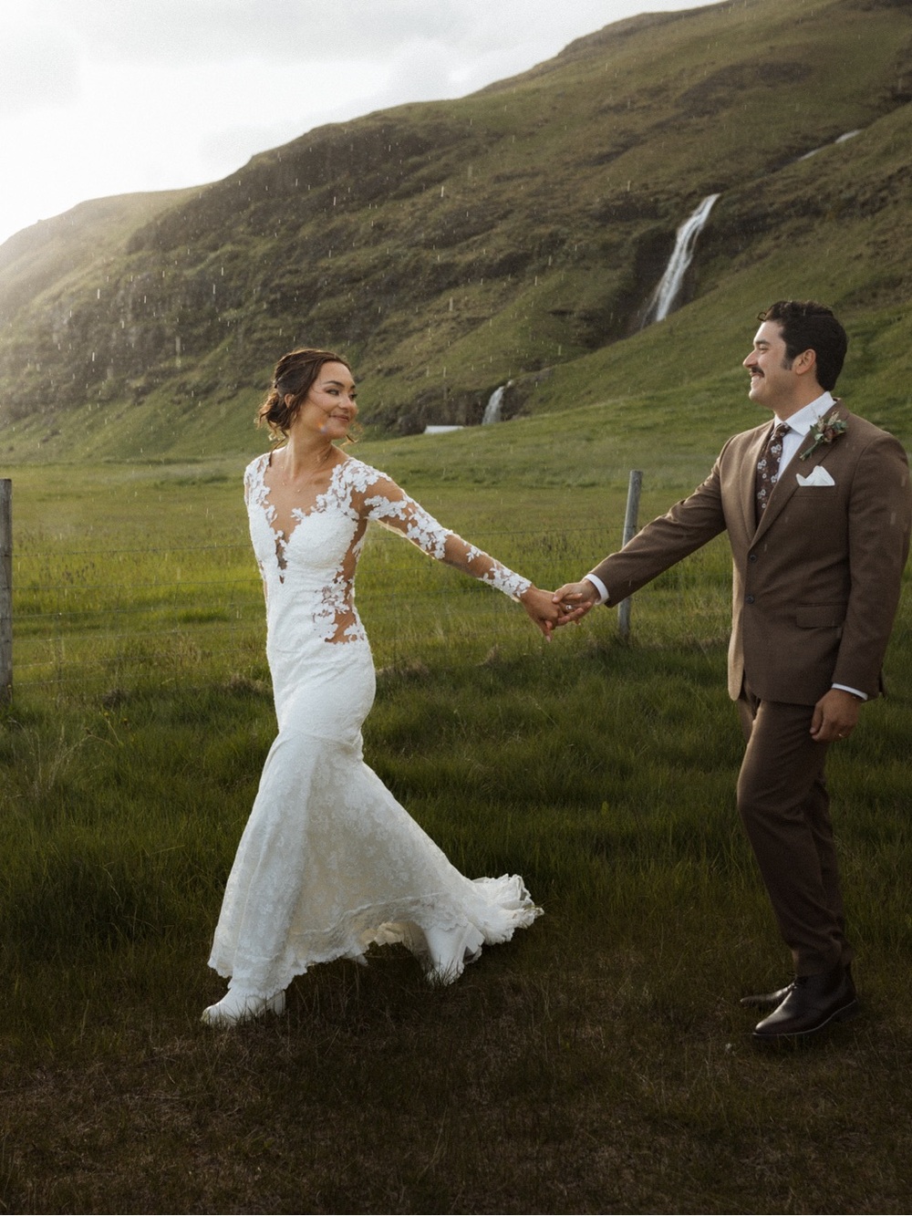 OLVI'S White Lace Mermaid Wedding Dress with Illusion Long Sleeves
